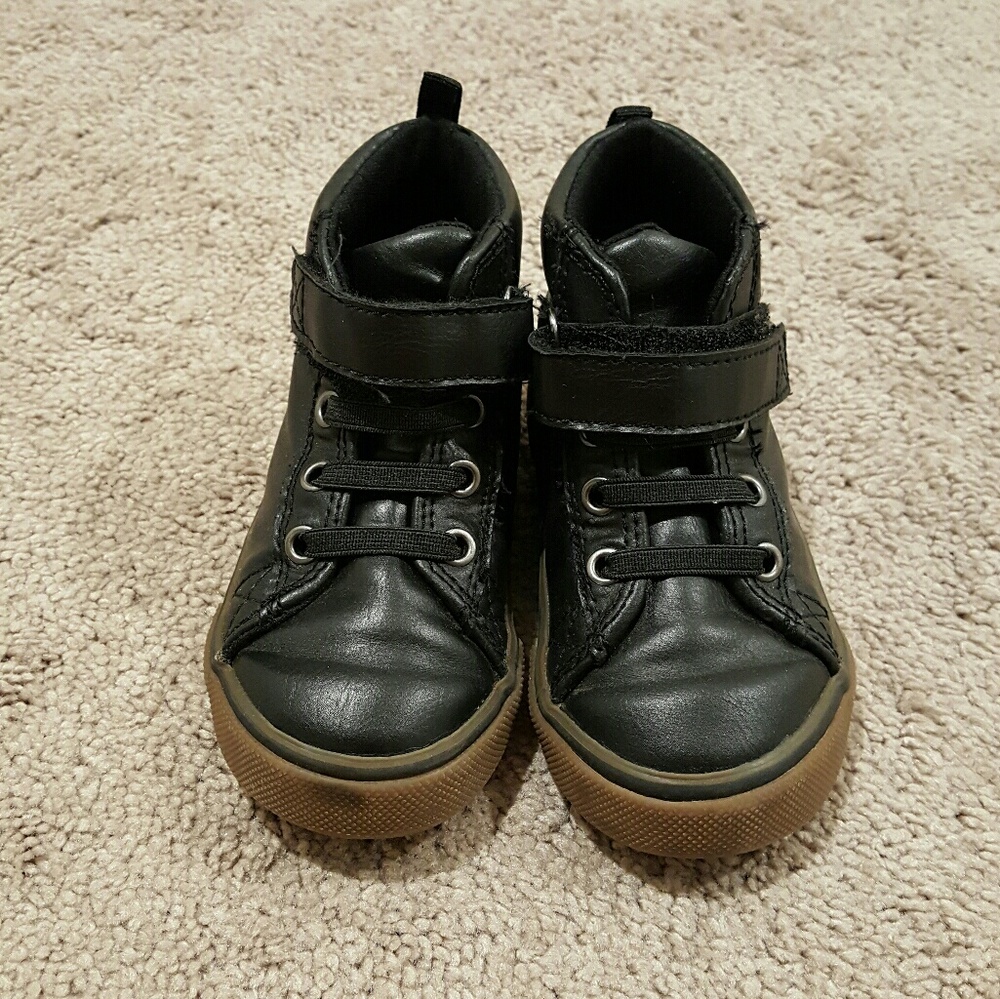 Black shoes